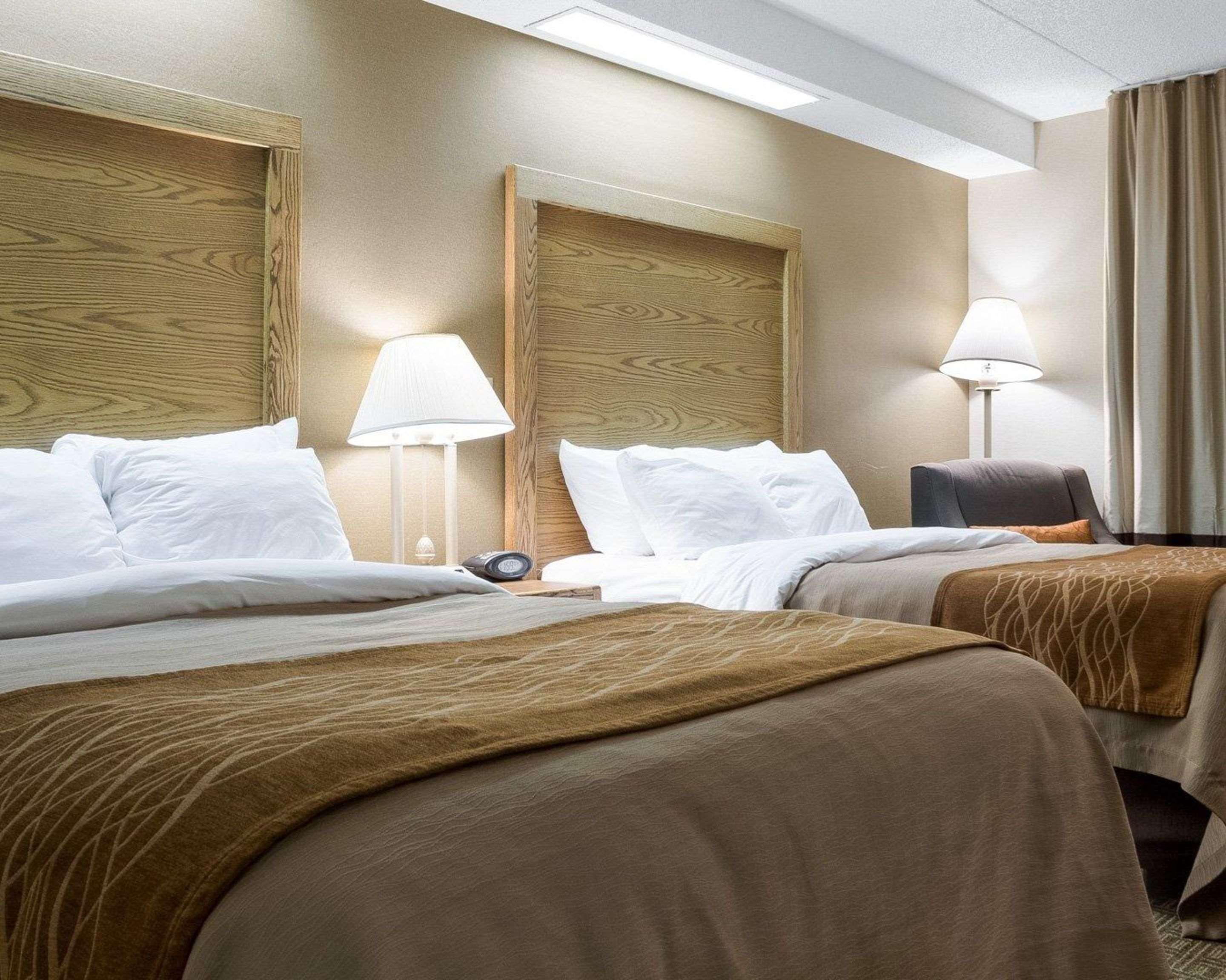 Quality Inn Bismarck I-94 エクステリア 写真