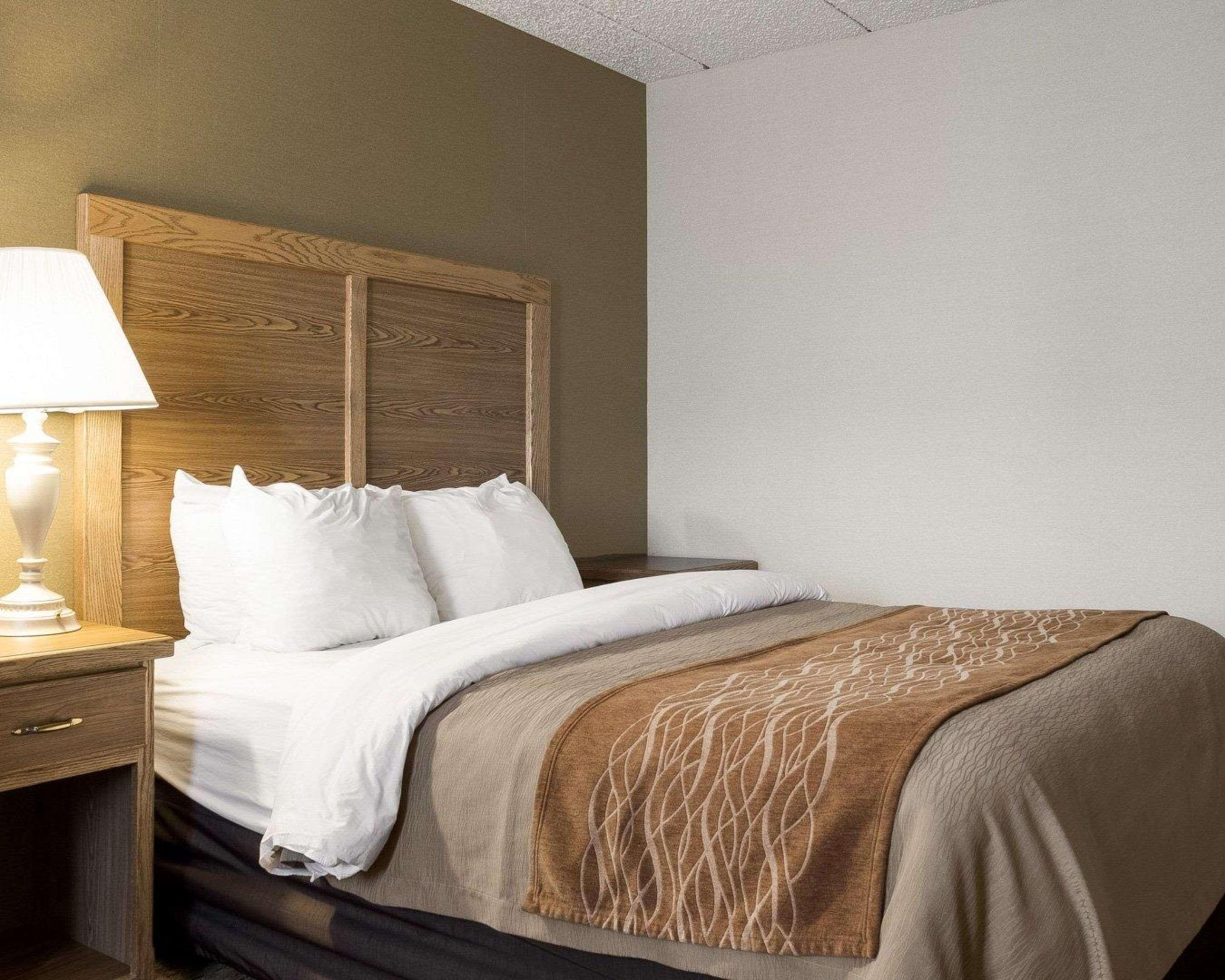 Quality Inn Bismarck I-94 エクステリア 写真