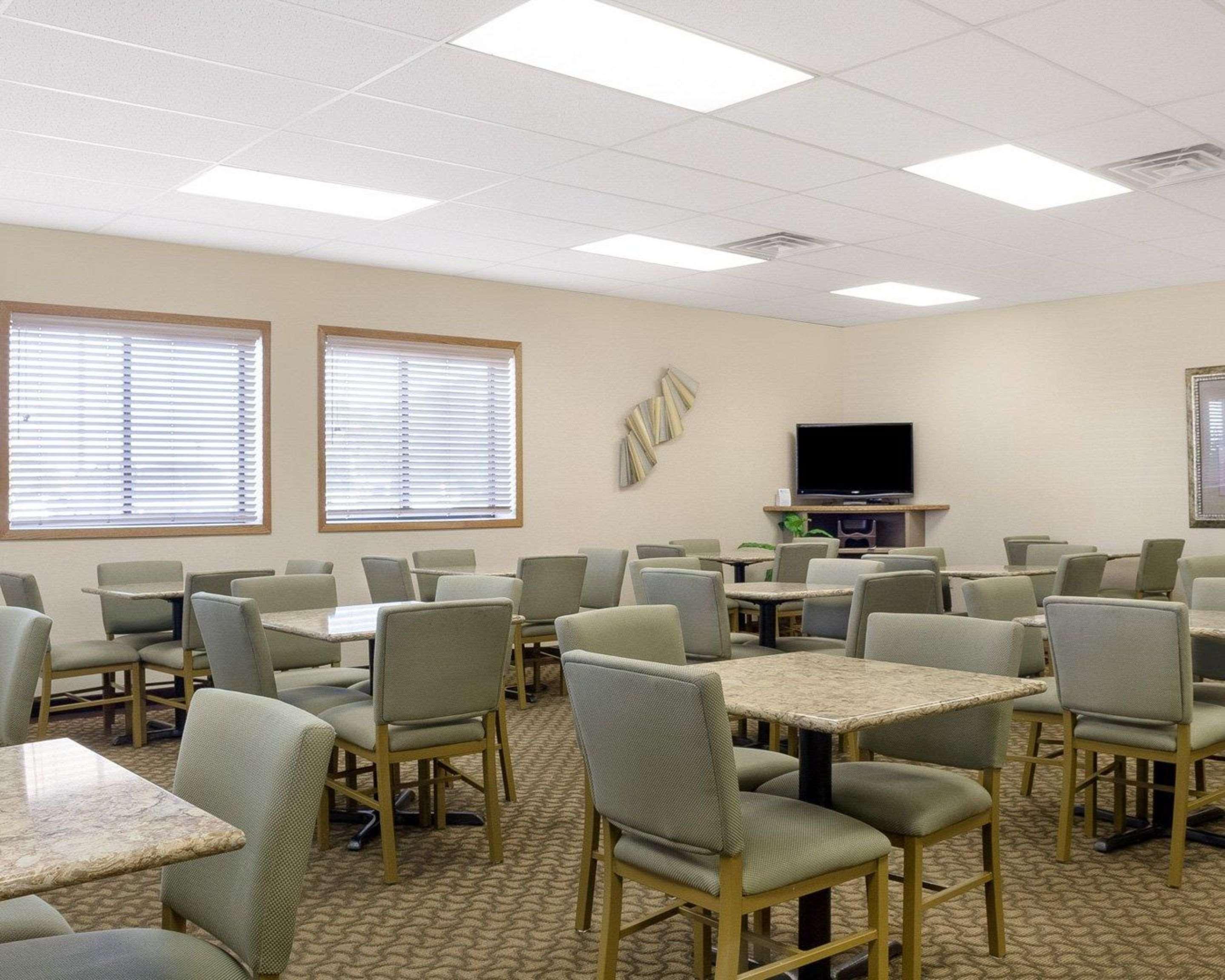 Quality Inn Bismarck I-94 エクステリア 写真