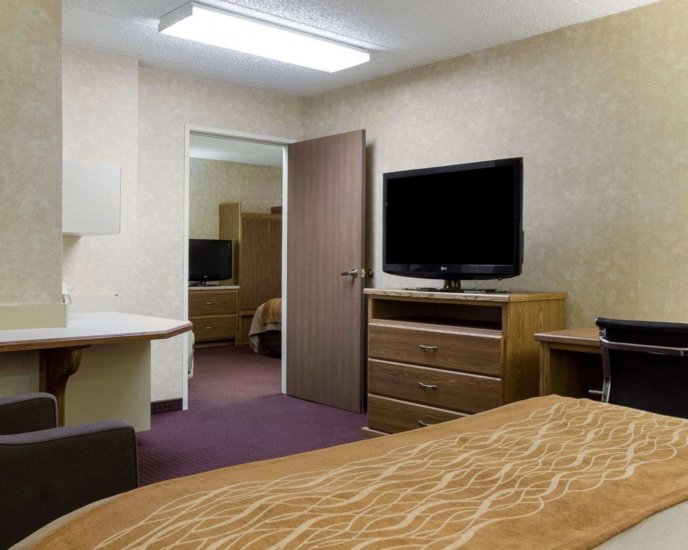 Quality Inn Bismarck I-94 エクステリア 写真