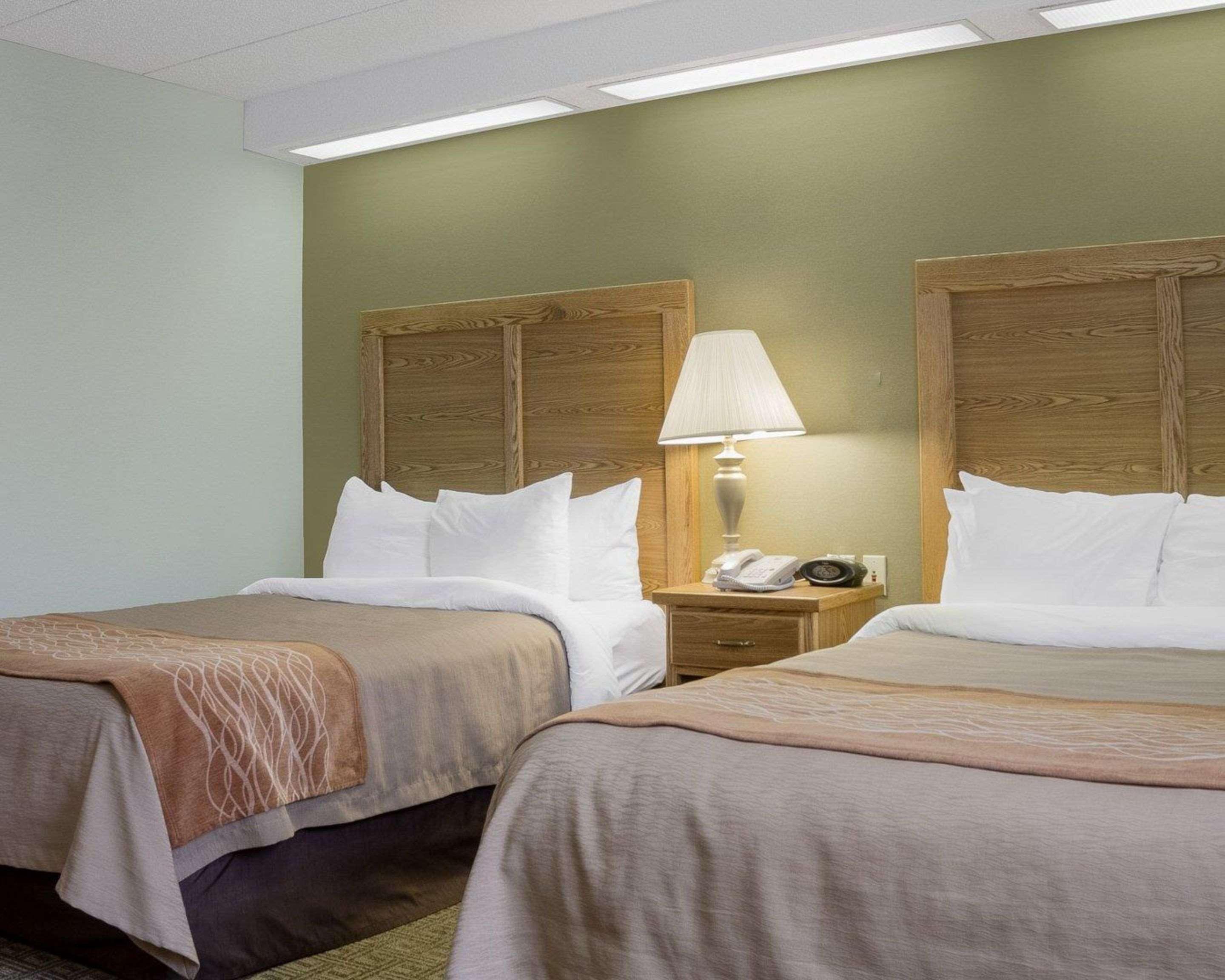 Quality Inn Bismarck I-94 エクステリア 写真