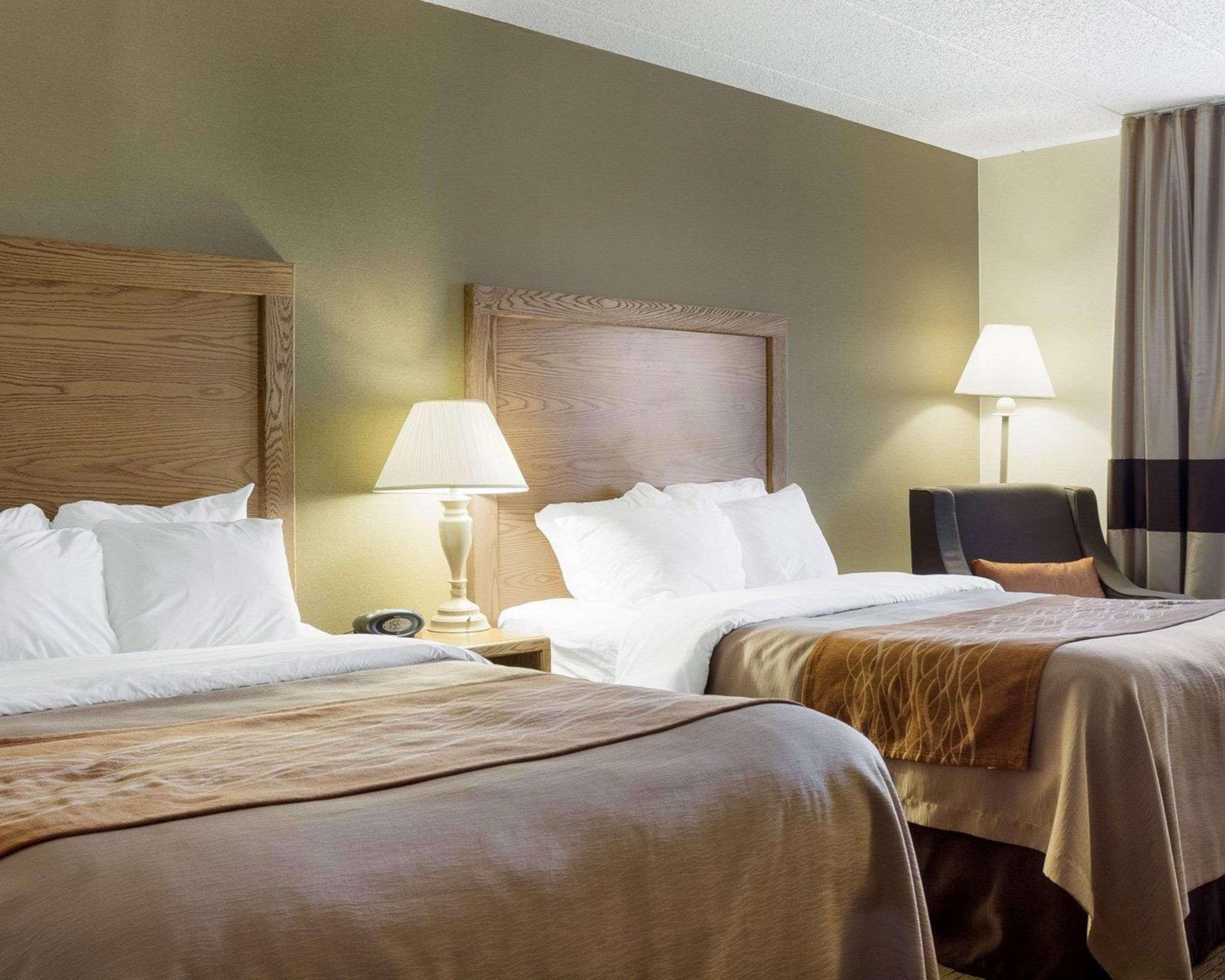 Quality Inn Bismarck I-94 エクステリア 写真