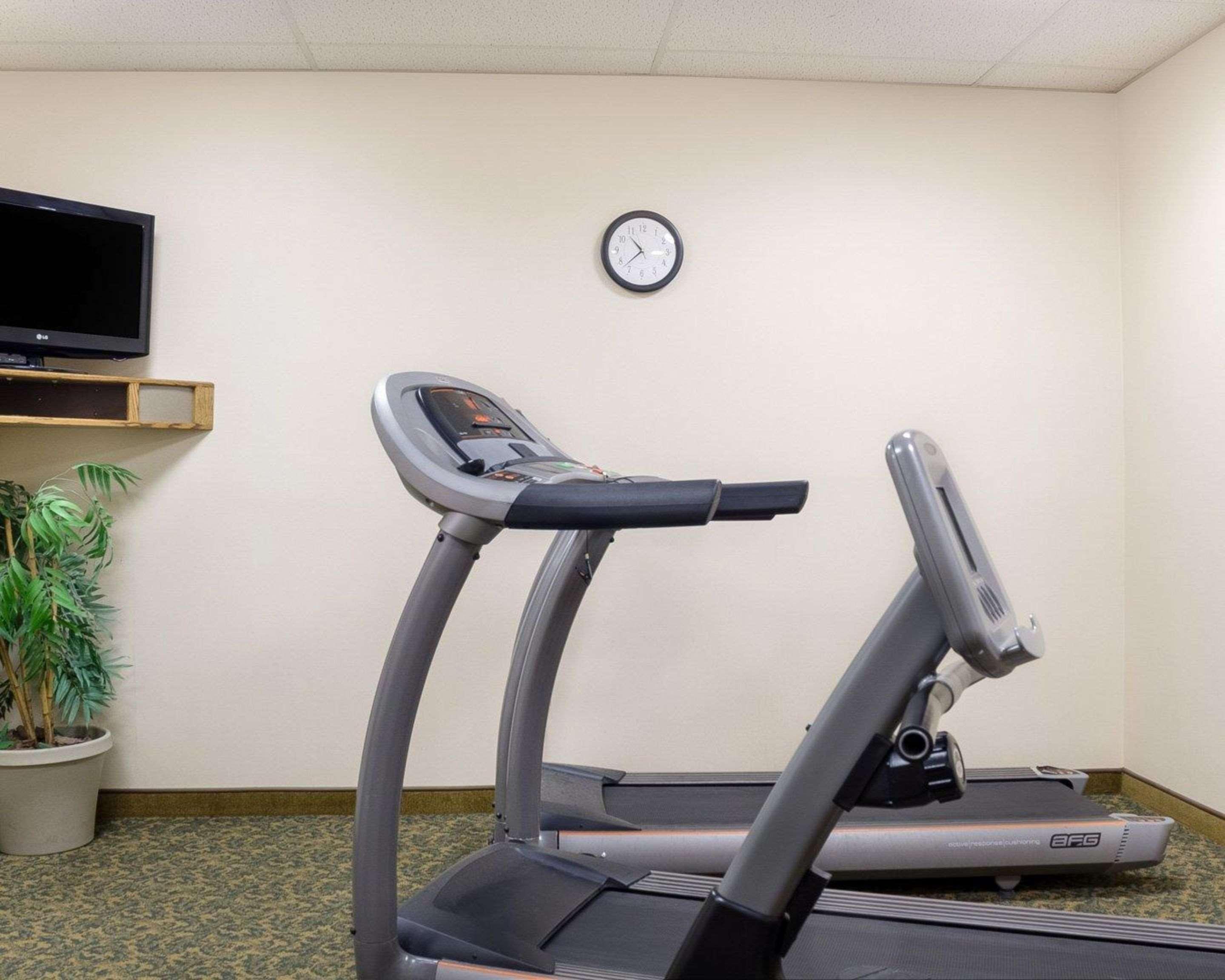 Quality Inn Bismarck I-94 エクステリア 写真