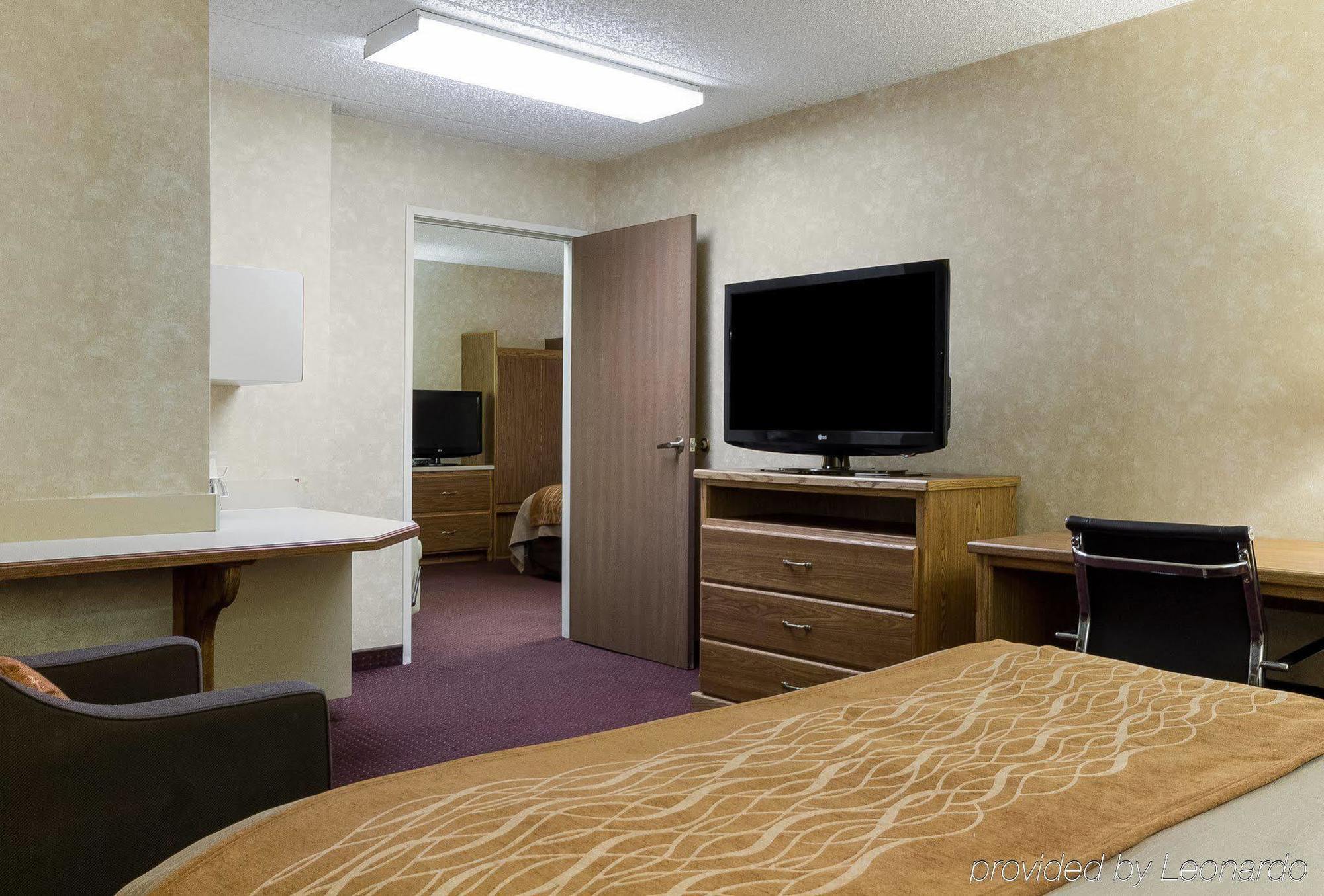 Quality Inn Bismarck I-94 エクステリア 写真