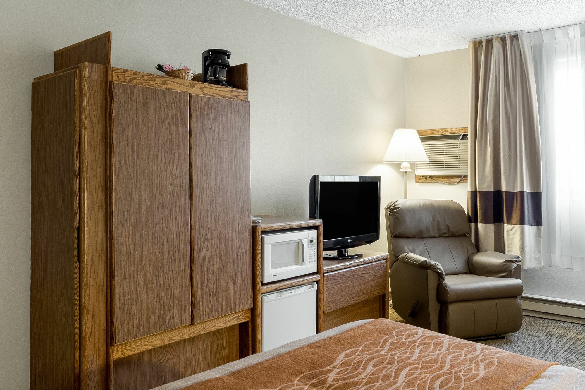 Quality Inn Bismarck I-94 エクステリア 写真